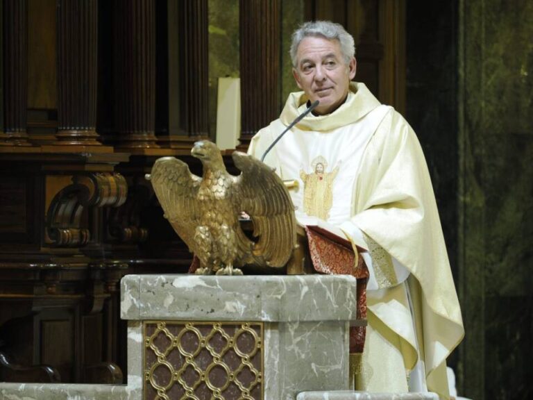 Jesús Fernández Lubiano, pregonero de la Semana Santa medinense: «Medina del Campo siempre me habla de Santa Teresa y de San Juan de la Cruz»