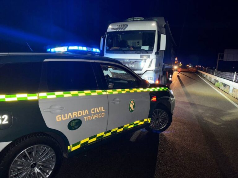 Interceptado un camionero borracho tras recorrer 20 km en sentido contrario por la A-2