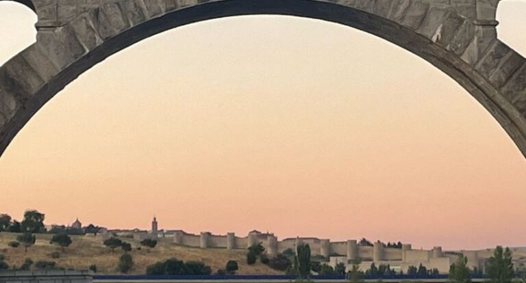 La UNED de Ávila analiza el papel de las minorías religiosas en la economía medieval en un congreso internacional