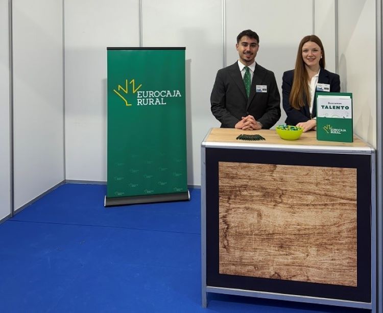 Eurocaja Rural lanza ofertas de empleo para jóvenes en el Foro FiBEST de Valladolid