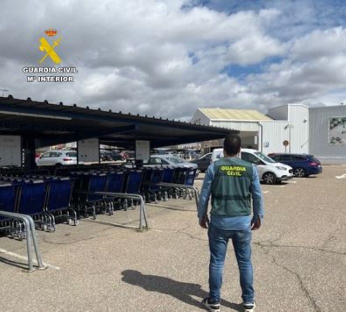 Desarticulado un clan familiar en Valladolid por hurtos en un comercio de Arroyo de la Encomienda