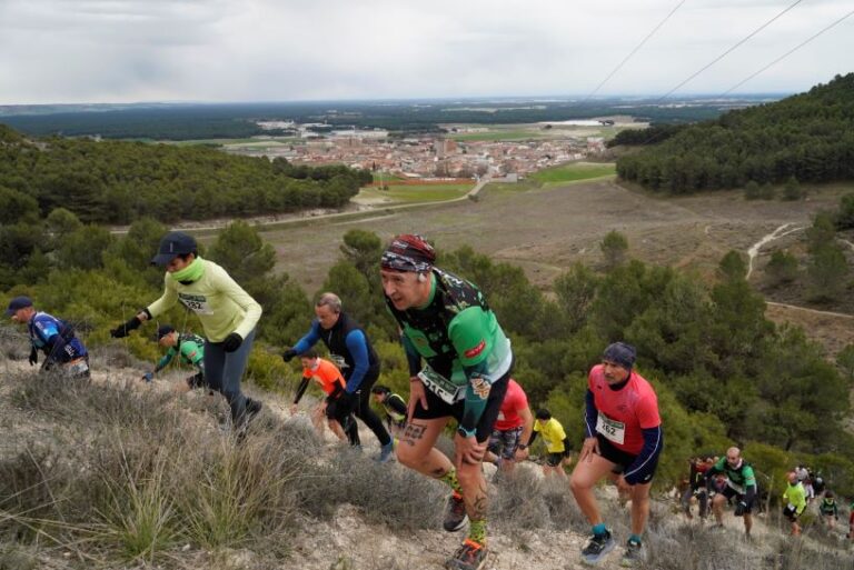El Trail Castillo de Íscar hace historia con récord de participación en su décima edición
