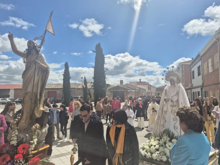 La Resurrección pone el broche final a la Semana Santa en la comarca de Medina