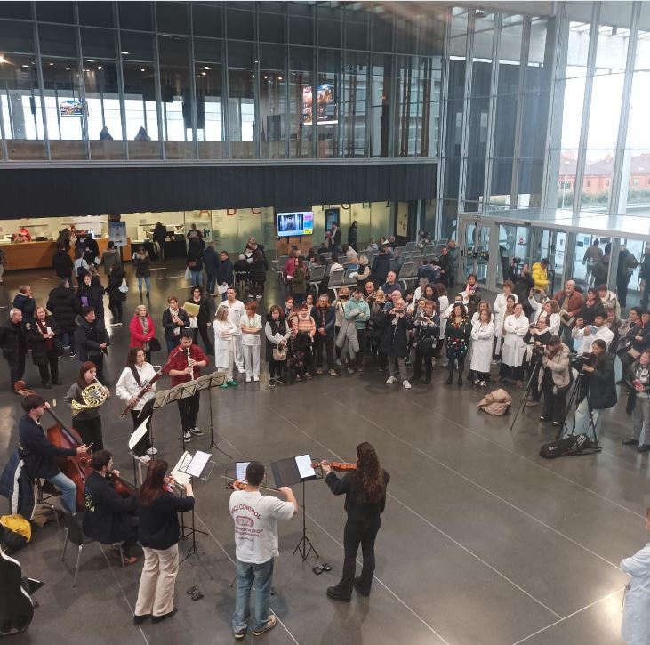 Castilla y León pone banda sonora en hospitales, residencias y centros especiales