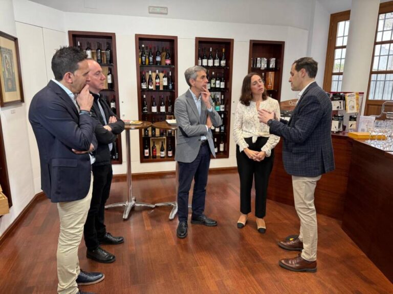 Valladolid conquista Málaga con vino, gastronomía y Semana Santa: una ofensiva turística para atraer nuevos visitantes