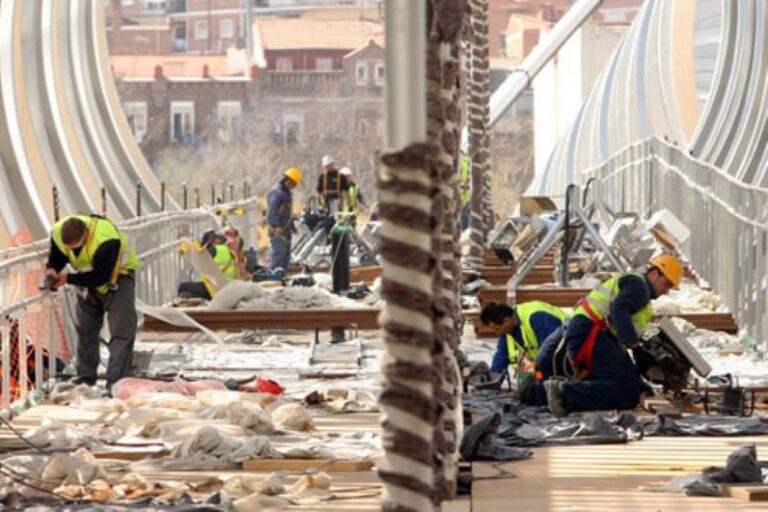 Castilla y León lanza un plan de 7 millones para contratar a más de 1.000 personas con discapacidad en municipios