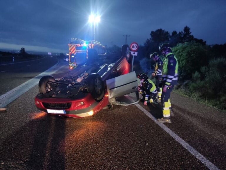 Una mujer resulta herida en un accidente de tráfico en la N-601, a la altura de Boecillo