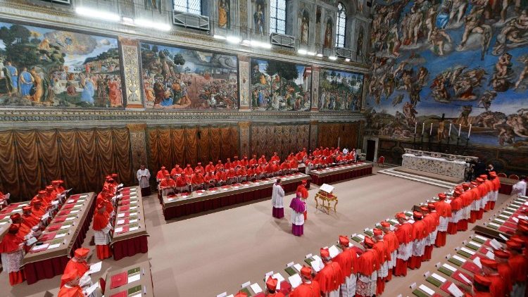 Arranca el Cónclave en la Capilla Sixtina para elegir al próximo Papa