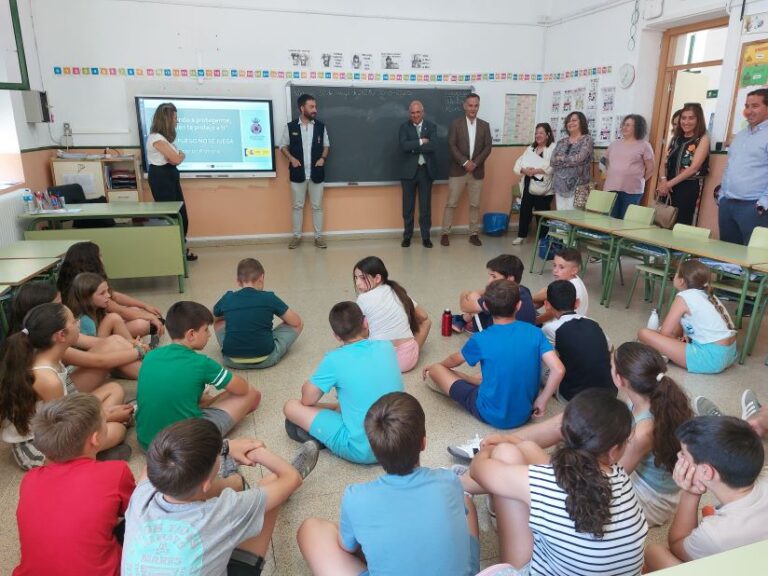 Más de mil estudiantes de la provincia de Valladolid aprenden a protegerse ante incendios, inundaciones y terremotos