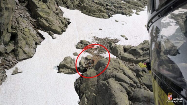 Rescatado un senderista herido tras una caída en la ruta de Las Cinco Lagunas en Zapardiel de la Ribera