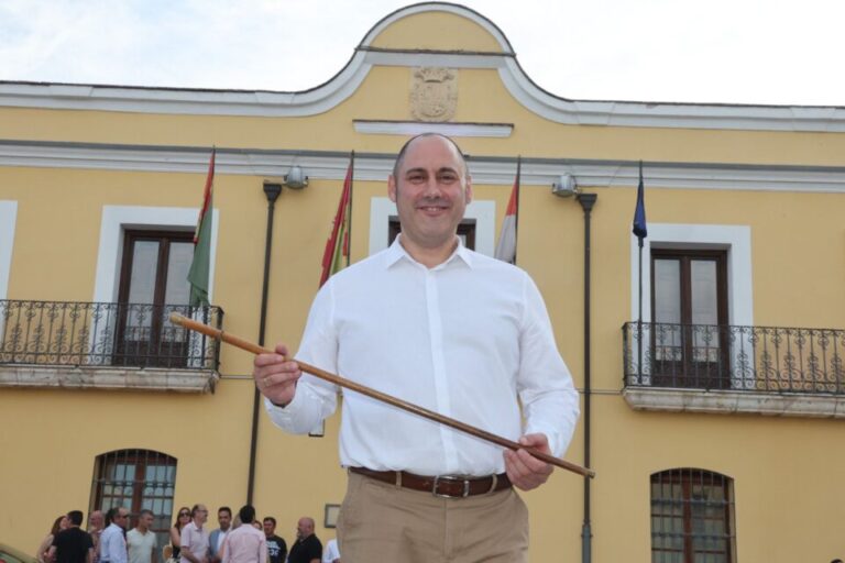 José Ignacio Pérez asume la alcaldía de Rueda con el reto de fijar población y proyectar el vino de la DO Rueda a nivel nacional
