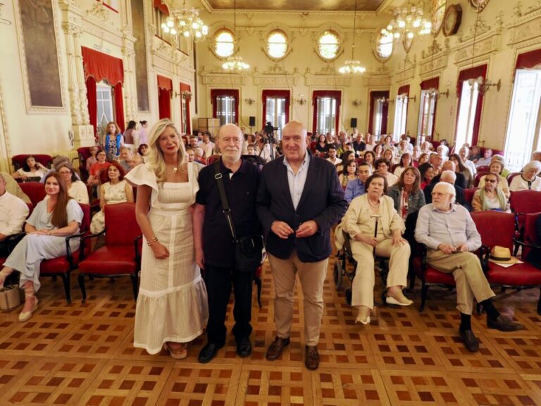 La Feria del Libro de Valladolid cierra con éxito y un emotivo homenaje a Joaquín Díaz