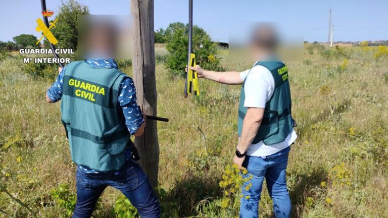 Caen dos redes criminales que arrasaban con el cableado telefónico en el norte de España: 17 implicados y 8.500 kilos de cobre recuperados