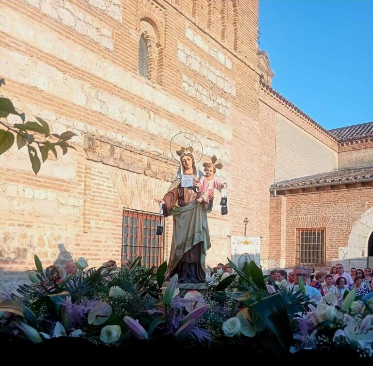Tordesillas honra a la Virgen del Carmen con una emotiva procesión y gran participación vecinal