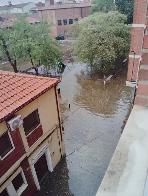 Urbanismo defiende el mantenimiento periódico de los imbornales de Medina del Campo