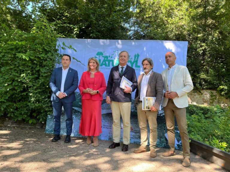 La VIII Feria NATURCYL convierte a San Ildefonso en epicentro internacional del ecoturismo con el astroturismo como gran novedad