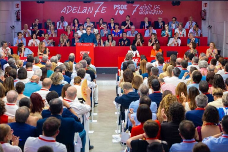 Así queda la nueva ejecutiva federal del PSOE tras su renovación