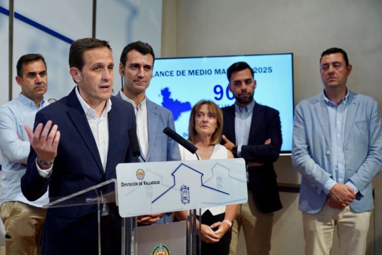 Conrado Íscar presume de gestión en el ecuador del mandato: el 90% de su programa ya está en marcha y la Diputación bate récords de inversión