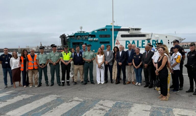 Récord histórico en la Operación Paso del Estrecho 2025: más de 400.000 viajeros en solo un mes