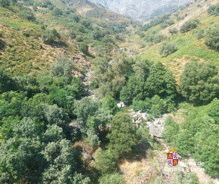 Rescate de alto riesgo en Gredos: una mujer herida tras caer en la Garganta de Chilla (Ávila)