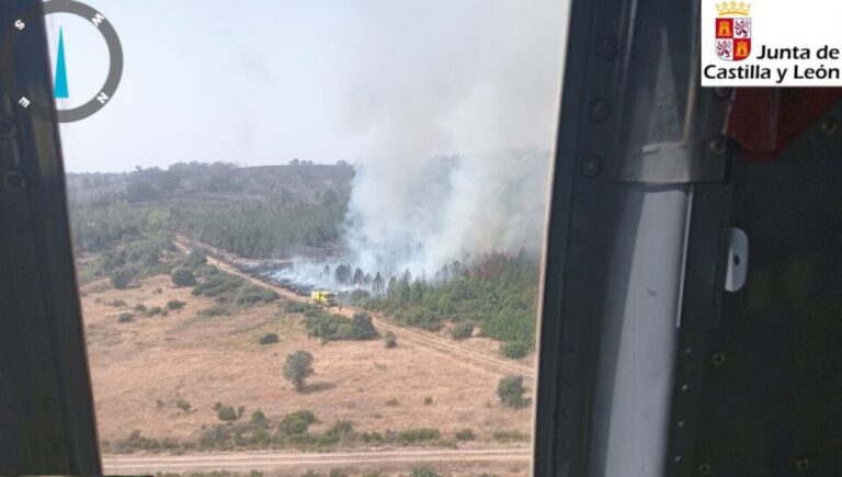 Muere un voluntario y siete personas resultan heridas, cinco graves, en el incendio de Molezuelas de la Carballeda – Zamora