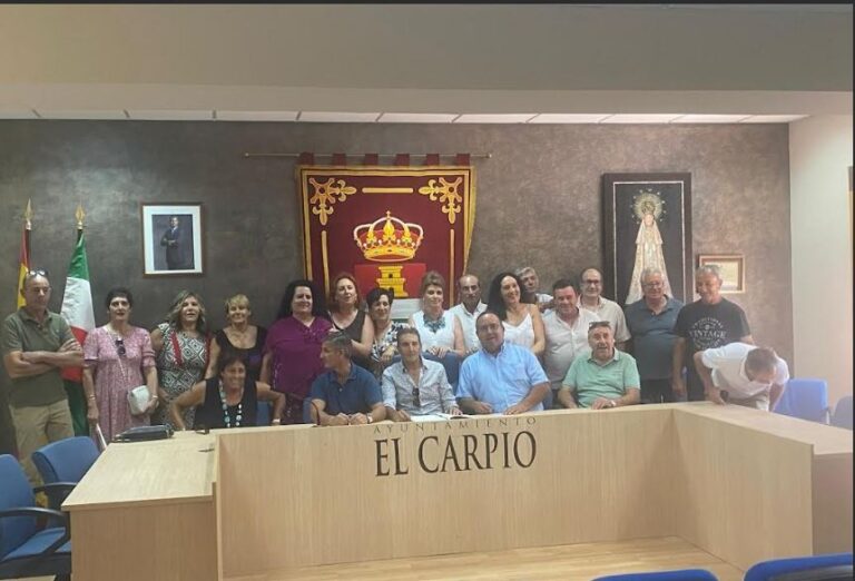 El Carpio honra la tradición con el reencuentro de los quintos de la década de los 60