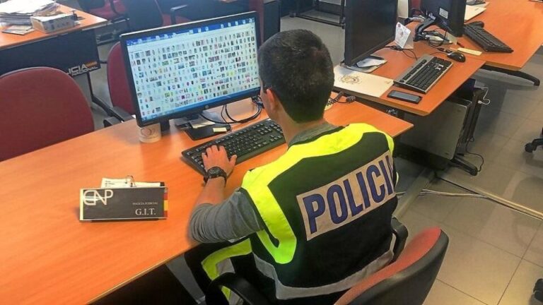 policia nacional en Medina del Campo