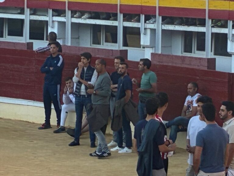 El torero Sebastián Castella, presente en el encierro urbano de Medina del Campo