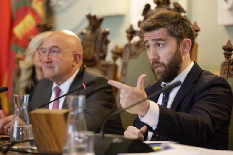 Valladolid baja el Impuesto de Circulación un 10% desde enero de 2026 y alivia el bolsillo de 176.000 vecinos