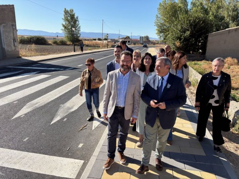 La Junta acelera las obras de humanización en 30 pueblos de Castilla y León: ya supera el 50% de ejecución