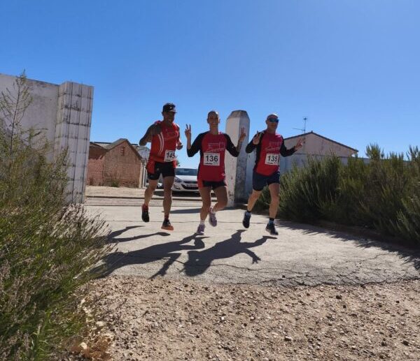 Más de un centenar de participantes hacen brillar la V edición de la carrera y marcha «Los 8 del Aturdo» de Pozaldez