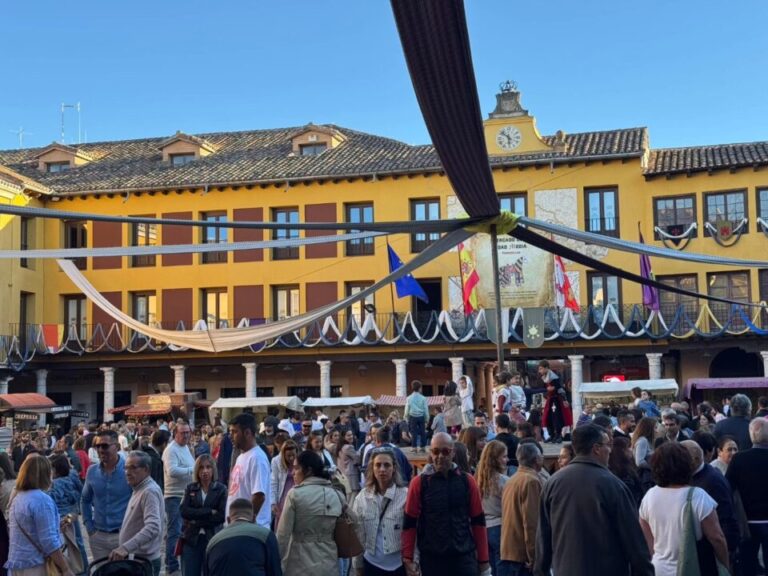 El Mercado Medieval de Tordesillas refuerza el papel de la localidad como referente cultural
