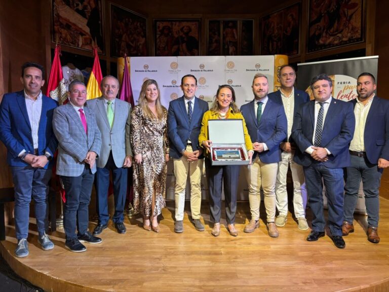 La Junta recibe la ‘Lenteja de Oro’ por su apoyo a la IGP Lenteja de Tierra de Campos, símbolo del campo en Valladolid, León, Palencia y Zamora