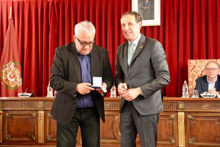 Leo Harlem recibe el Premio Provincia de Valladolid de Teatro por revolucionar la comedia escénica en España