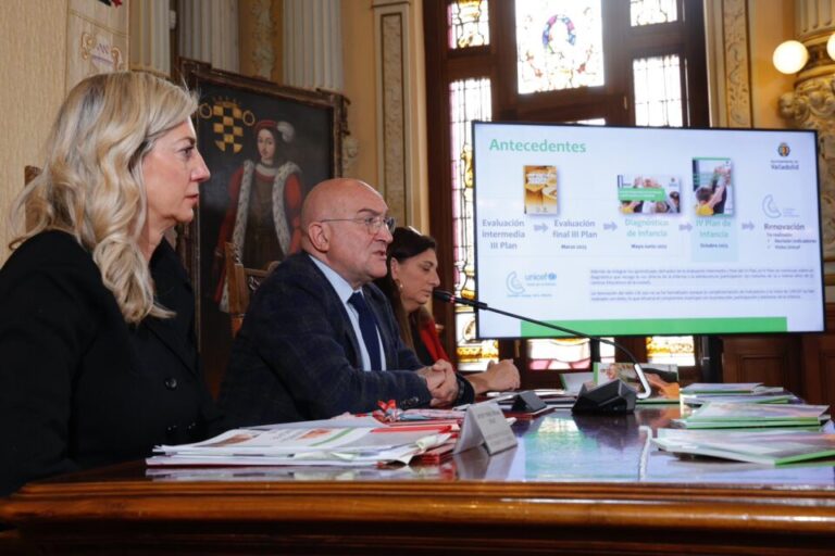 Carnero presenta el IV Plan de Infancia y Adolescencia de Valladolid: más participación y derechos para los menores hasta 2028