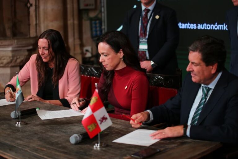 Castilla y León, Extremadura y Andalucía se unen para impulsar la Economía Plateada y combatir la discriminación por edad