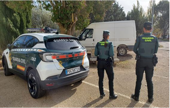Detenidos dos hombres por intentar robar cable en una planta fotovoltaica de Pedrosa del Rey