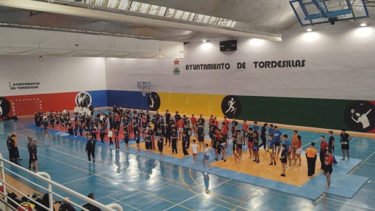Seis clubes de Castilla y León se dan cita en Tordesillas en una gran jornada de kickboxing