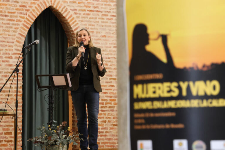 Rueda brinda por el talento femenino en el vino