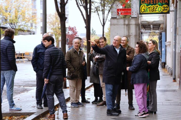 El Ayuntamiento de Valladolid dará ayudas de hasta 400 € mensuales a los comercios afectados por las obras en la calle Gamazo