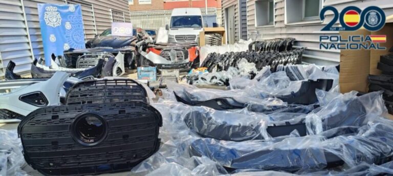 Cae una banda criminal en Valladolid que robaba cientos de piezas de coches para enviarlas al extranjero