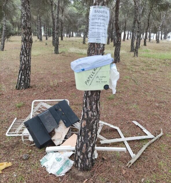 El Ayuntamiento de La Seca hace un llamamiento al civismo en la zona de «El Perú»
