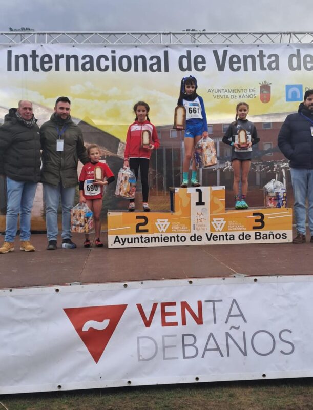 El C.A. Castillo de la Mota sube al podio en el Cross Internacional de Venta de Baños