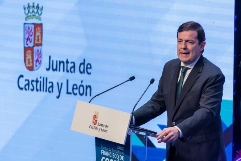 Mañueco en los Premios Cossio de Periodismo. Fuente. Junta de Castilla y León