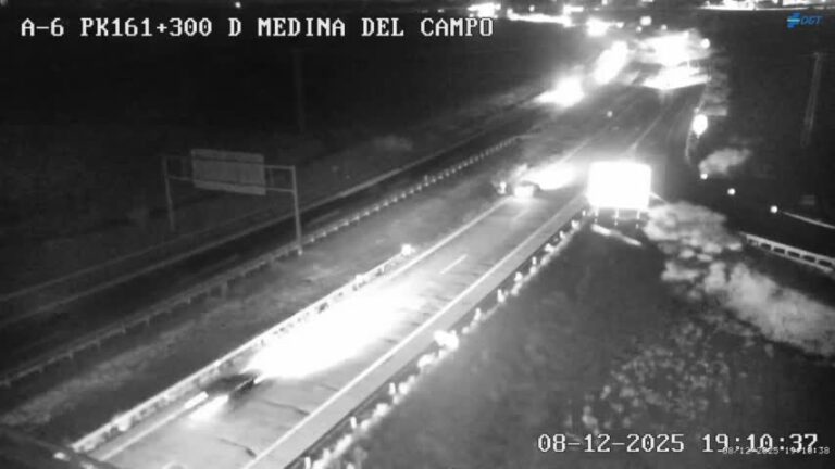 Tráfico lento en la A-6 a la altura de Medina del Campo al regreso del puente