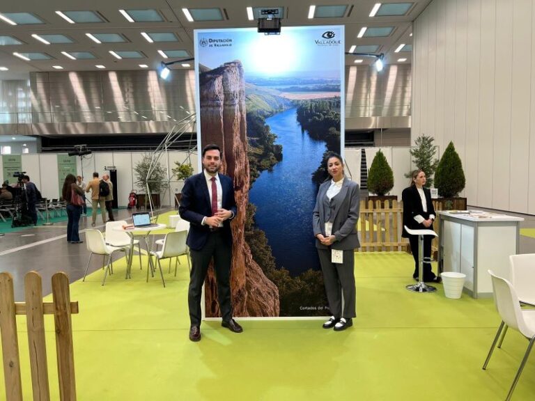Valladolid se promociona en Córdoba como destino de ecoturismo y astroturismo de cara al eclipse solar de 2026