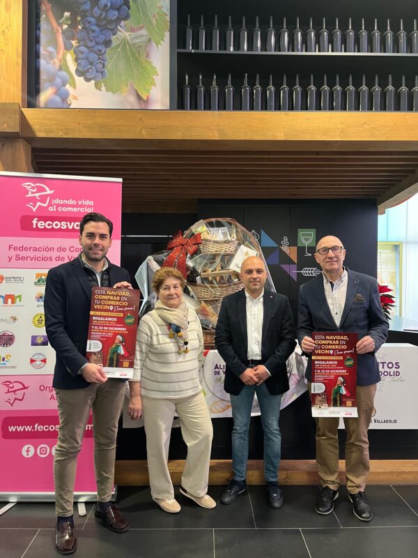 Una vecina gana una cesta de Navidad de 1.500 euros por comprar en el comercio local