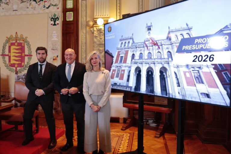 Carnero presenta unos presupuestos para 2026 centrados en las personas: más de 445 millones para impulsar Valladolid sin subir la deuda
