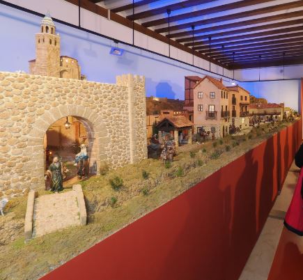 El Belén Monumental inspirado en Albarracín arrasa en visitas esta Navidad