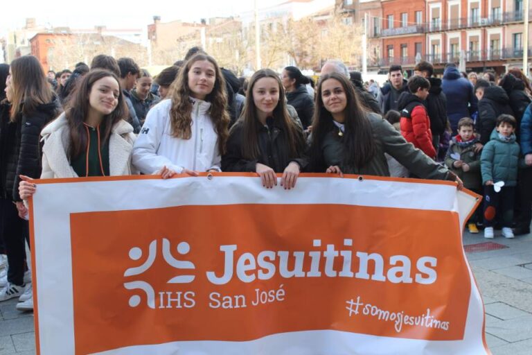 Medina del Campo celebra el Día de la Paz en su Plaza Mayor de la Hispanidad